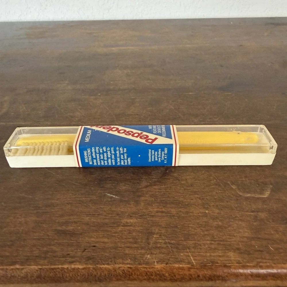 Vintage Medium Pepsodent Toothbrush Yellow New‎ In Box NOS